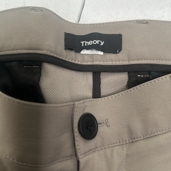 Theory men beige pants size 33 - Picture 6 of 10